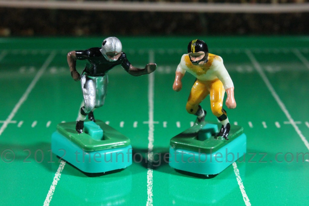 1967 Tudor Electric Football Players - Raiders and Steelers