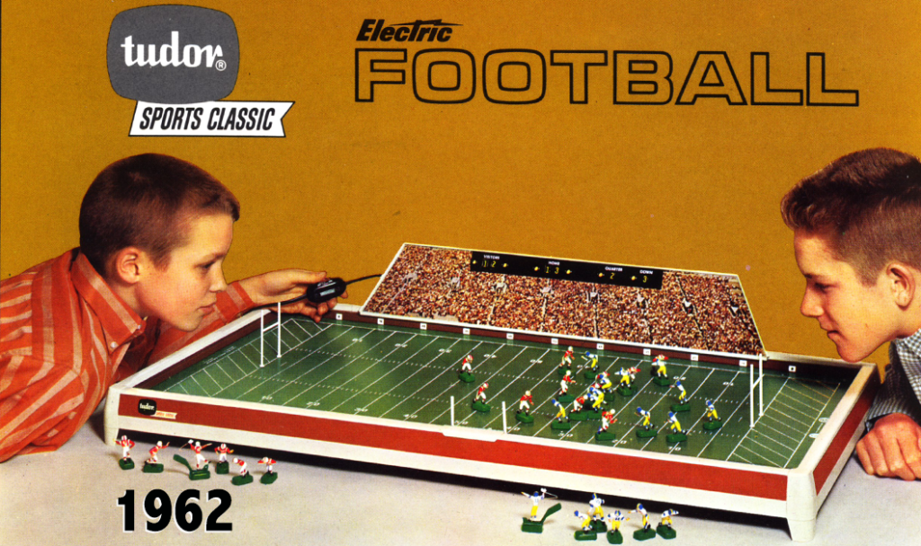 <img alt="1962 Tudor Sports Classic 600 Electric Football Game">